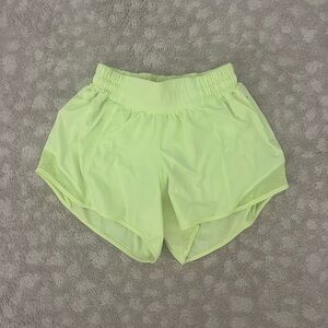 Lululemon hotty hot LR 4” shorts size 2